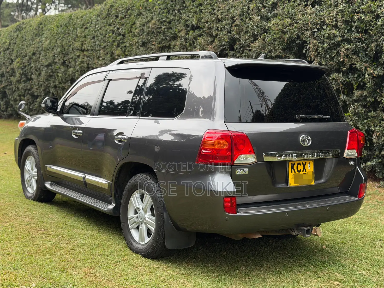 Toyota Land Cruiser 4.6 V8 ZX 2012 Gray