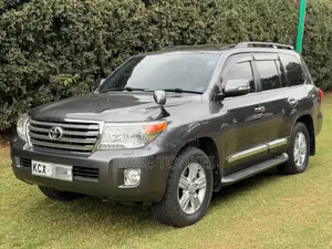 Toyota Land Cruiser 4.6 V8 ZX 2012 Gray