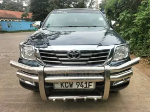Toyota Hilux 2012 Blue
