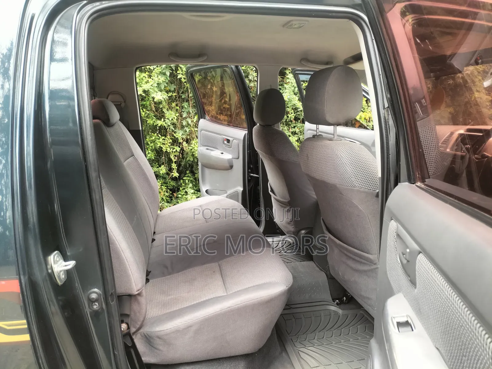 Toyota Hilux 2012 Blue