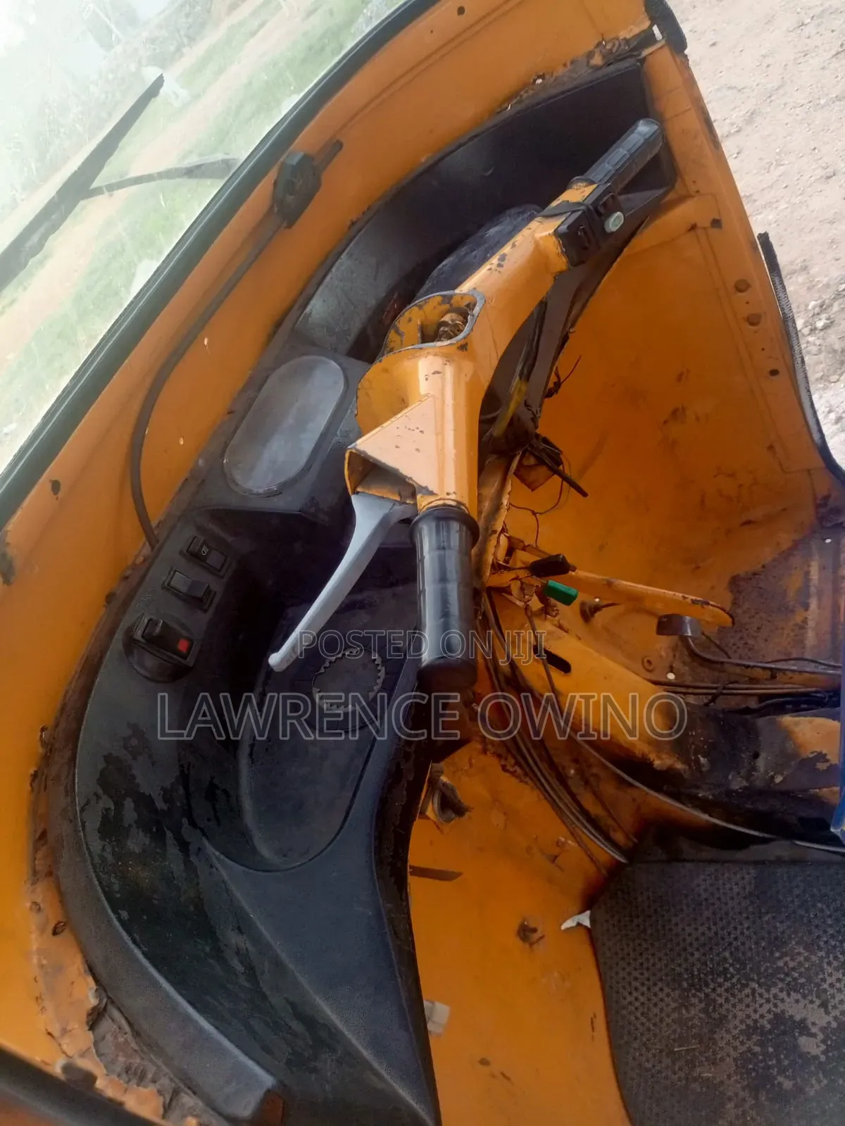 Piaggio 2018 Yellow