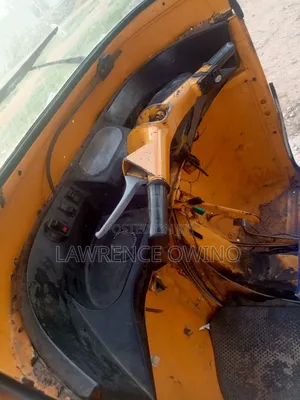 Piaggio 2018 Yellow