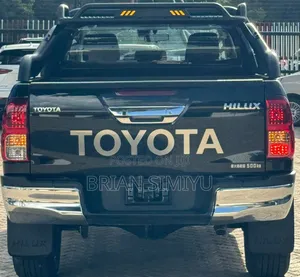 Toyota Hilux Revo Double Cab Deisel 2.4 AWD 2019 Black