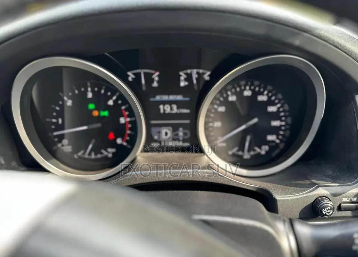 Toyota Land Cruiser 4.5 V8 GX-R 2012