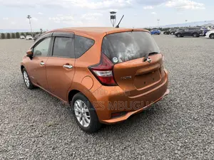 Nissan Note 1.2 Hybrid 2019 Maroon
