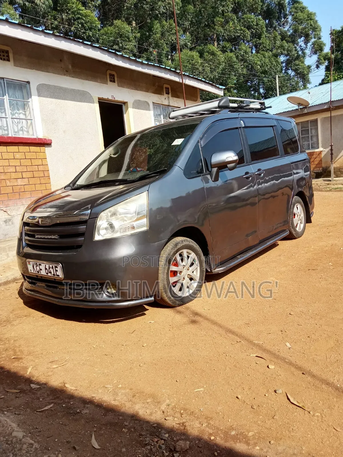 Toyota Noah 2008 Gray