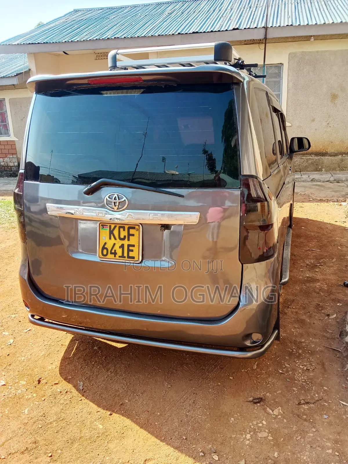 Toyota Noah 2008 Gray
