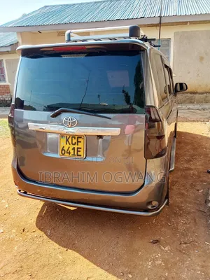 Toyota Noah 2008 Gray