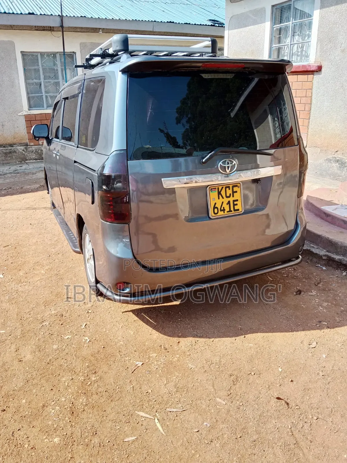 Toyota Noah 2008 Gray