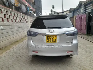 Toyota Wish 2014 Silver