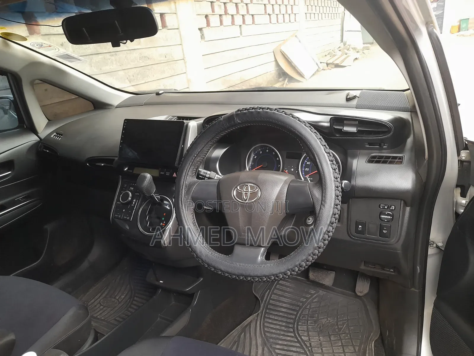 Toyota Wish 2014 Silver