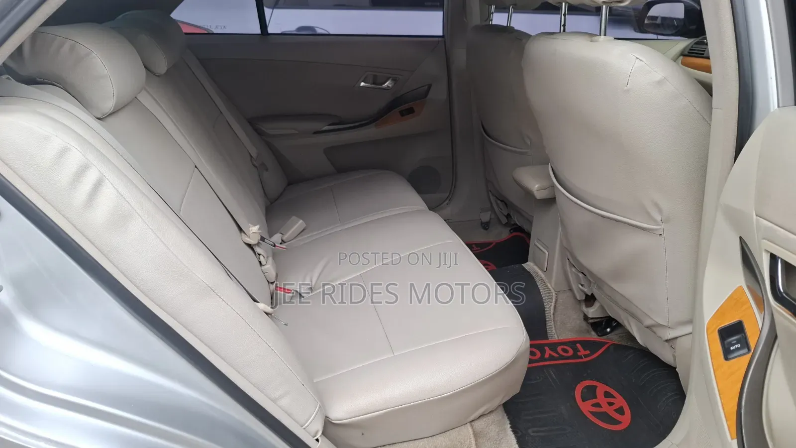 Toyota Premio 2009 Silver