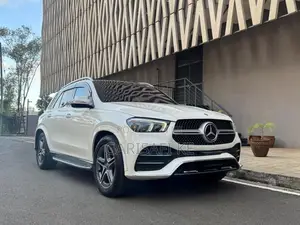Mercedes-Benz GLE-Class 2019 White