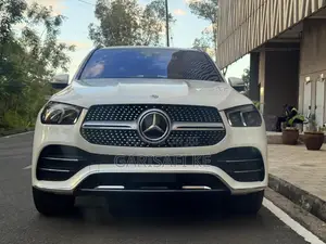 Mercedes-Benz GLE-Class 2019 White