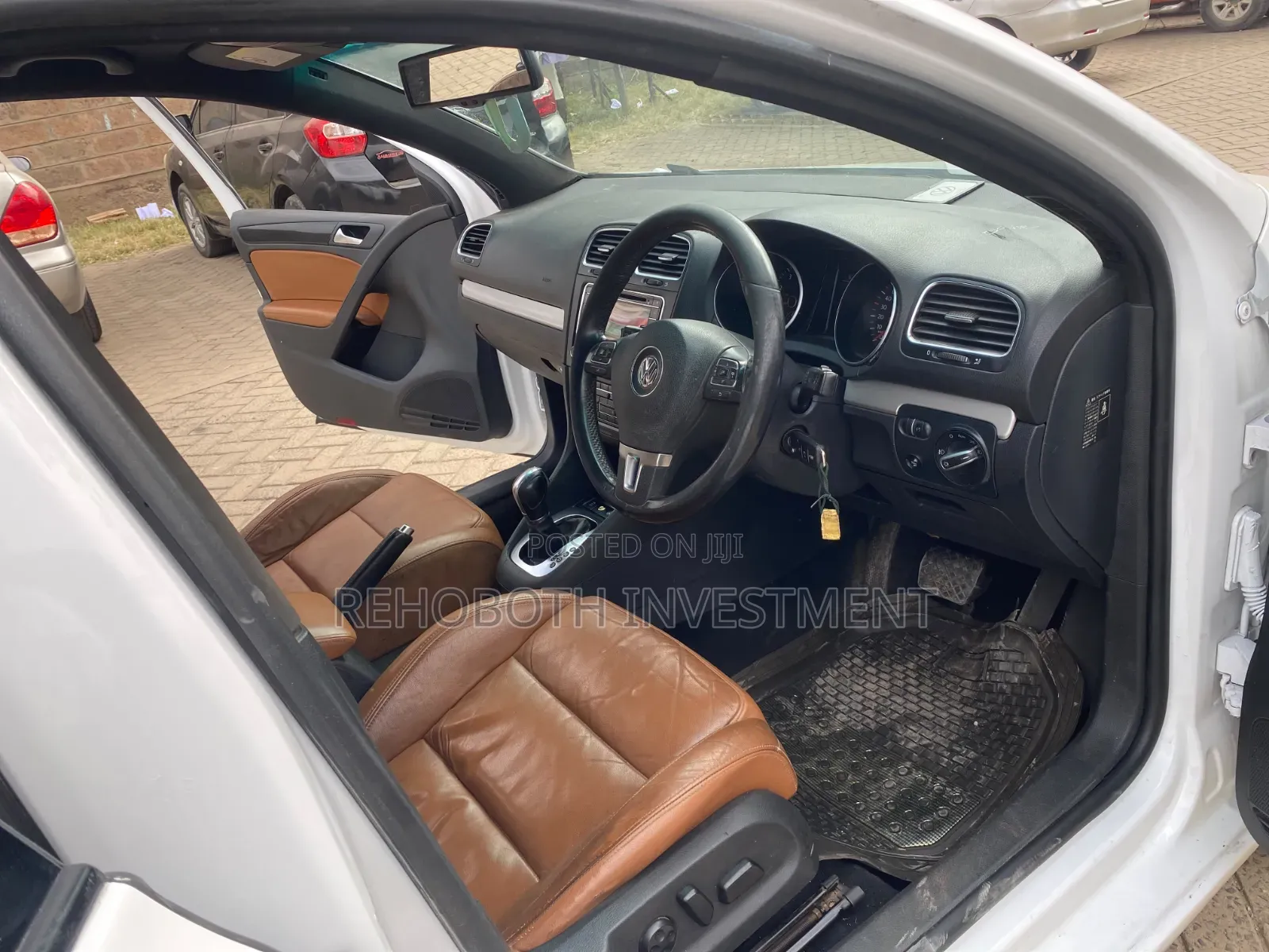 Volkswagen Golf 2012 White