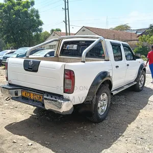 Nissan Patrol 2013 White