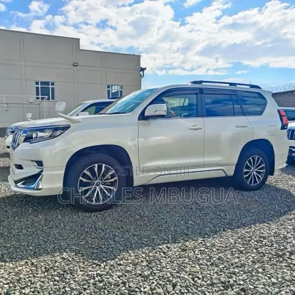 Toyota Land Cruiser Prado 2.8 2019 White