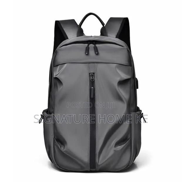 Waterproof Laptop Bag / Backpack - thumbnail 3