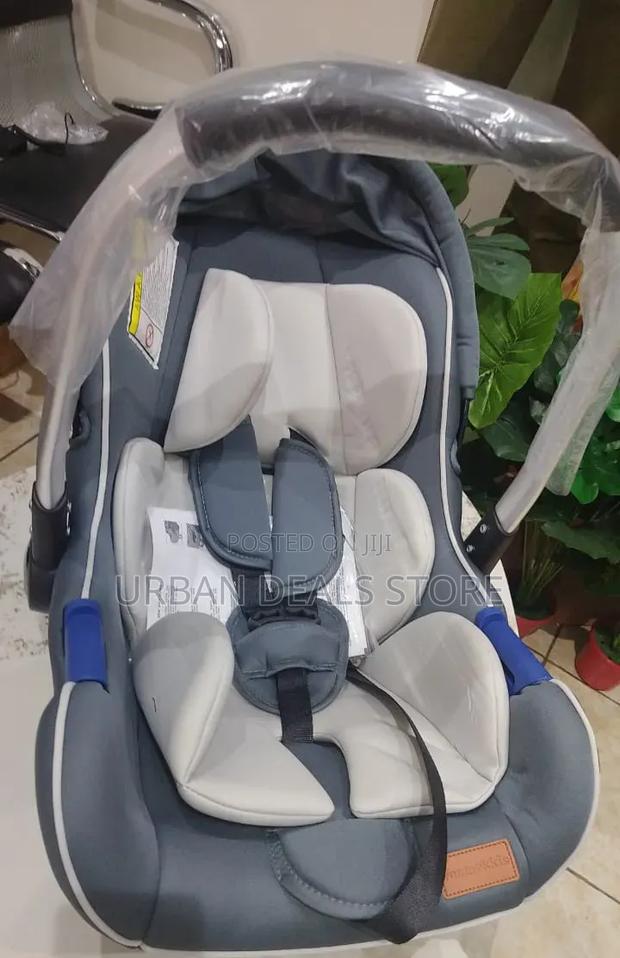2-in-1 Baby Carry Cot Car Seat - thumbnail 2