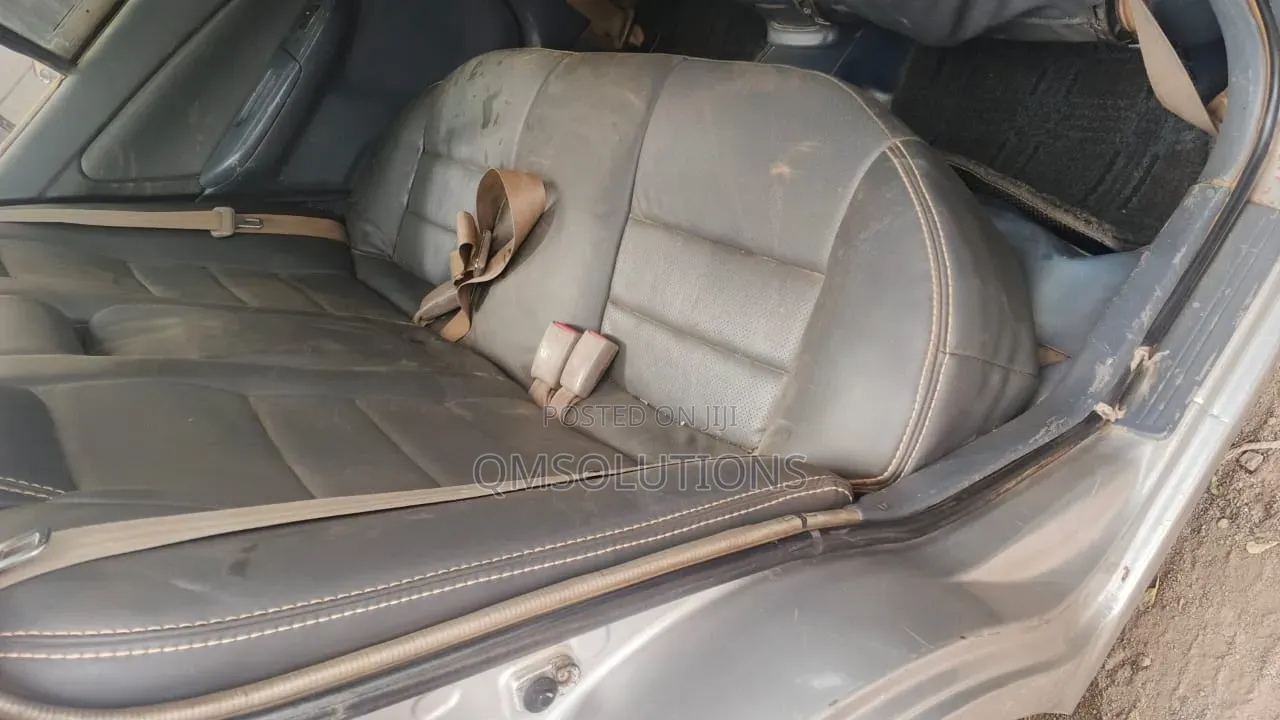 Nissan Sunny 1998 Silver