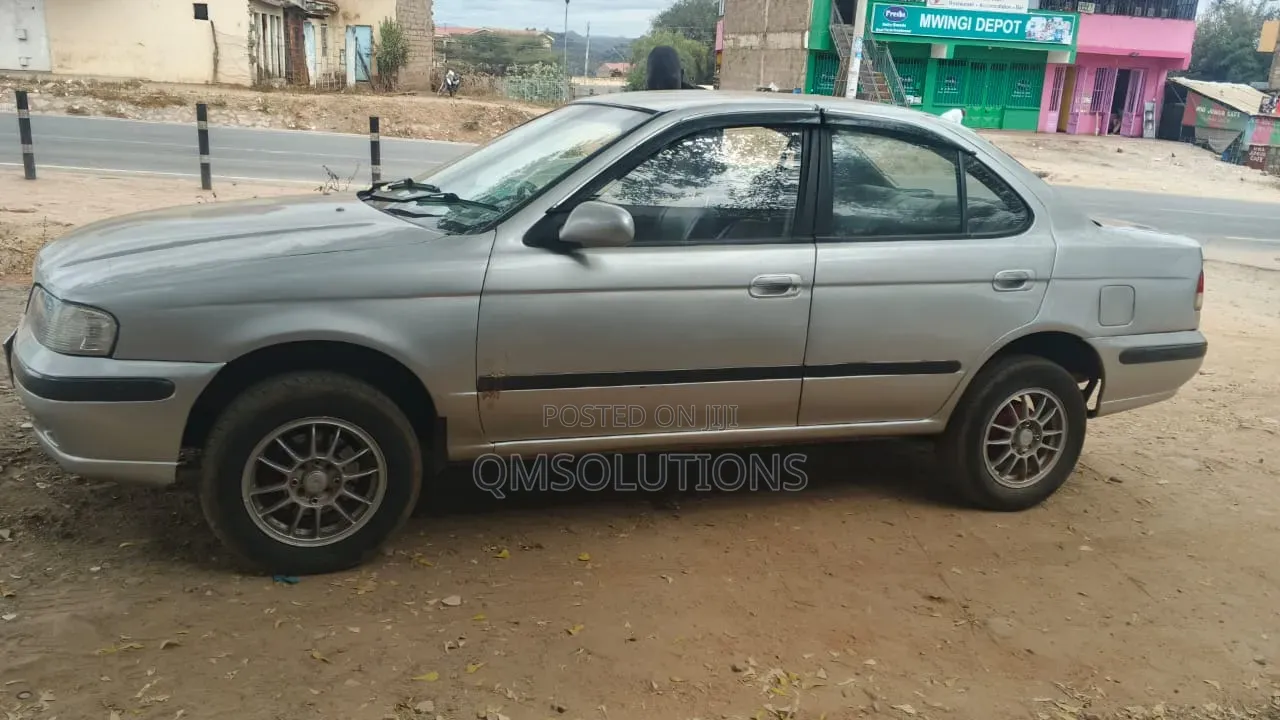 Nissan Sunny 1998 Silver