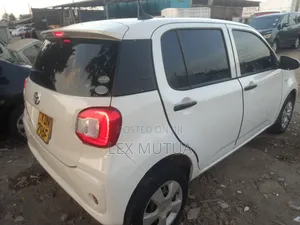 Toyota Passo 2016 White