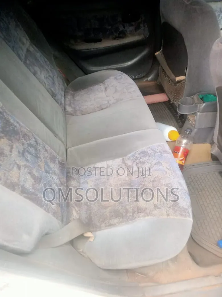Toyota Corolla 1998 White