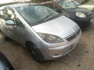 Mitsubishi Colt 2011 Silver