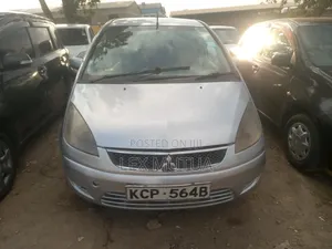 Mitsubishi Colt 2011 Silver
