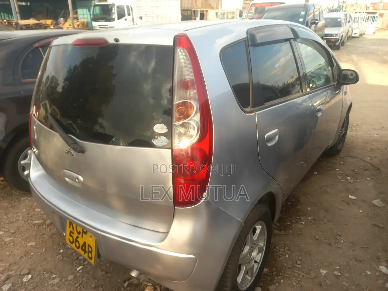 Mitsubishi Colt 2011 Silver