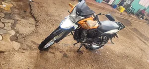 New TVS HLX 125 2024 Orange