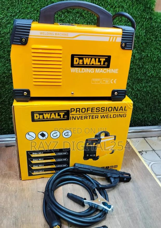 Dewalt 500a Welding Machine - thumbnail 2