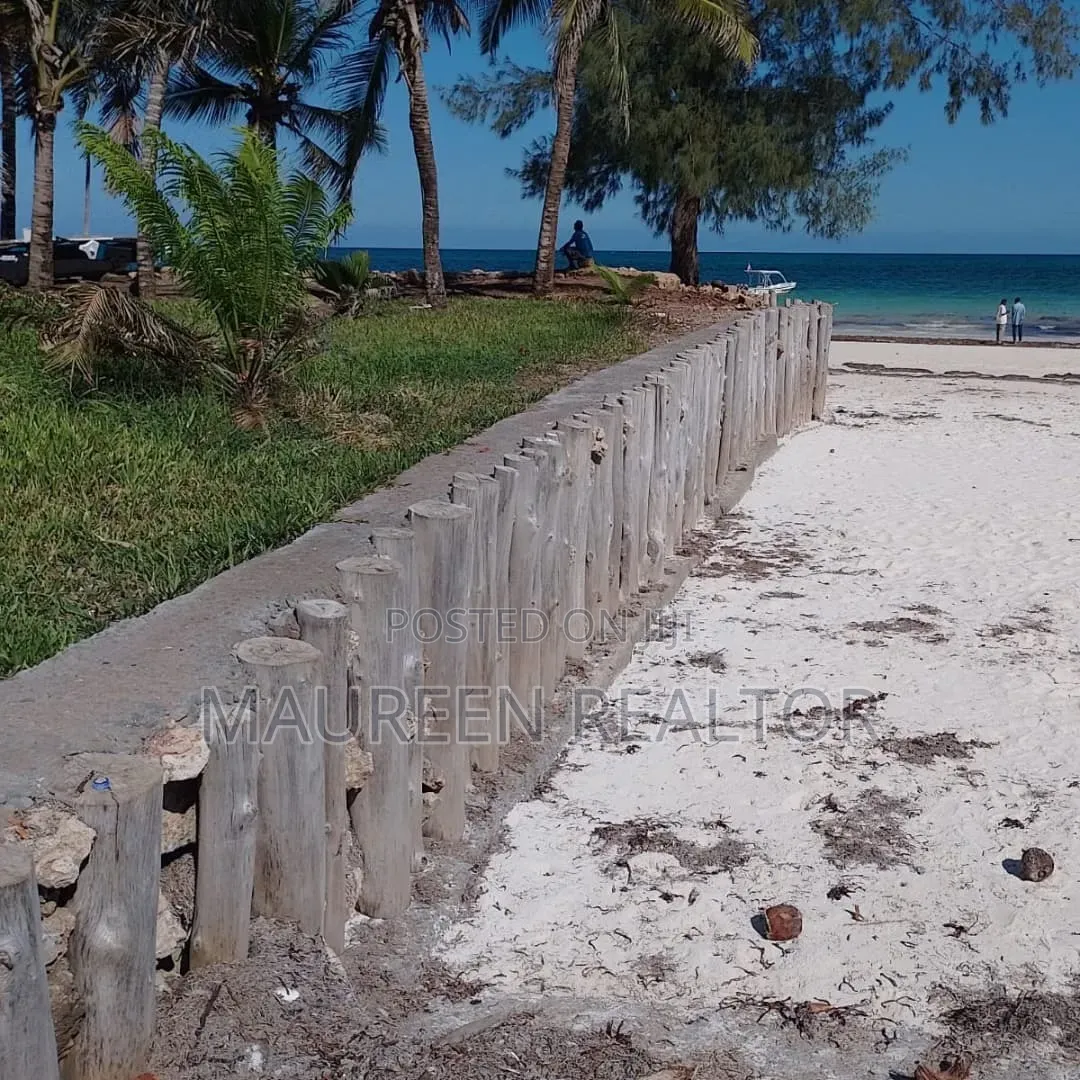 Prime Beach 1 Acre Land - Diani