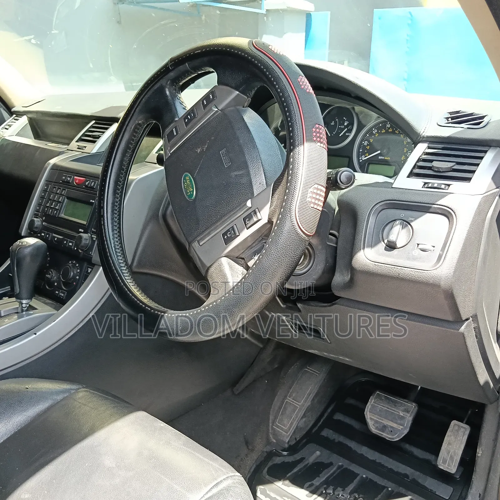 Land Rover Range Rover 2012 Gray