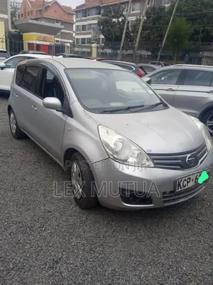 Nissan Note 2011 Silver