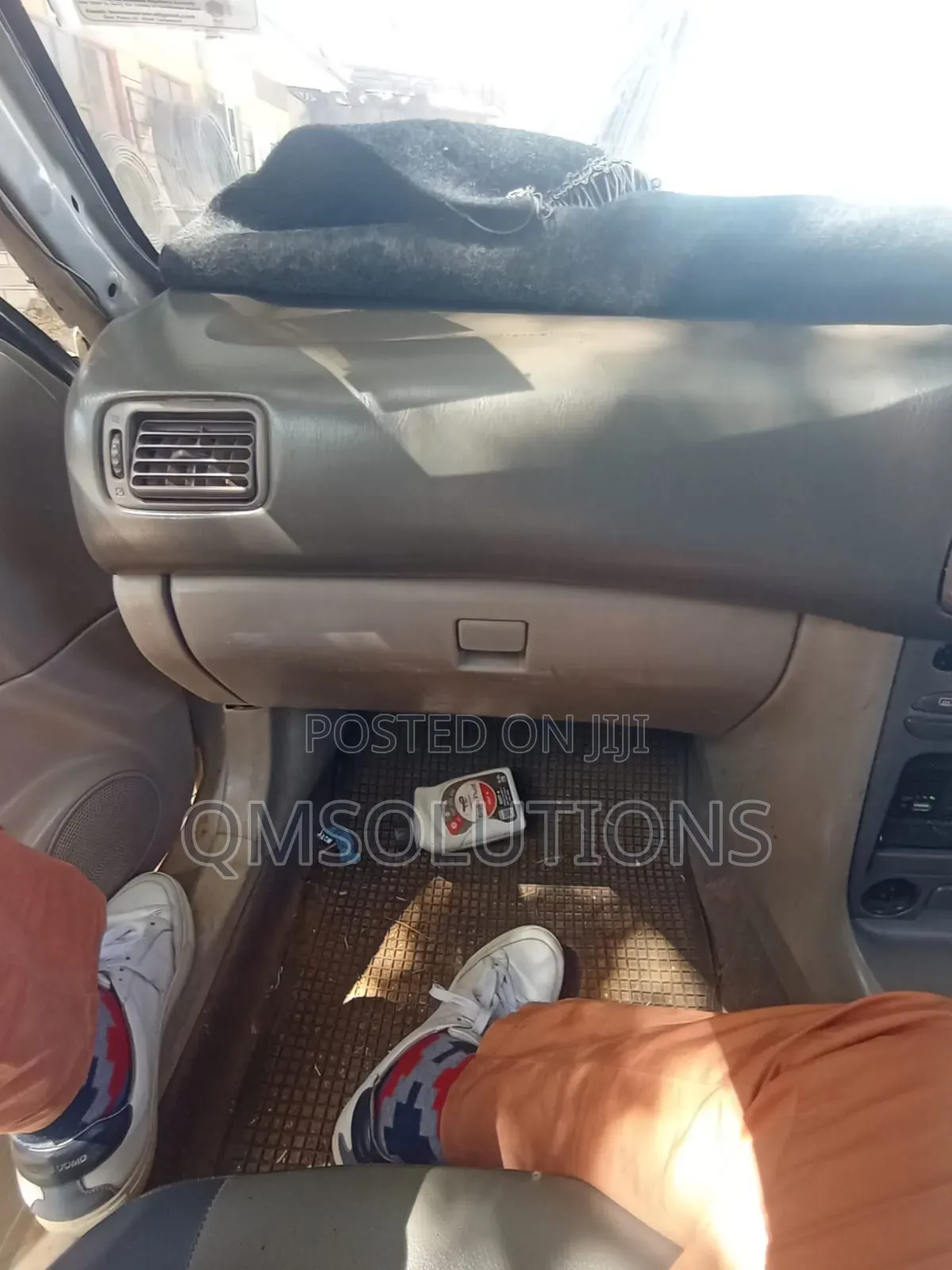 Toyota Corolla 1999 White