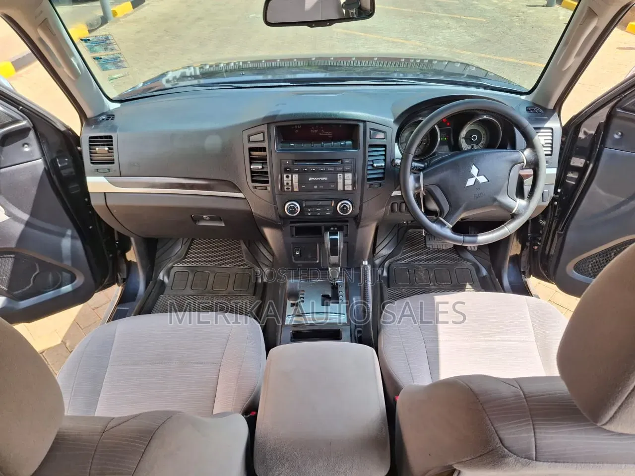 Mitsubishi Pajero 2013 Black