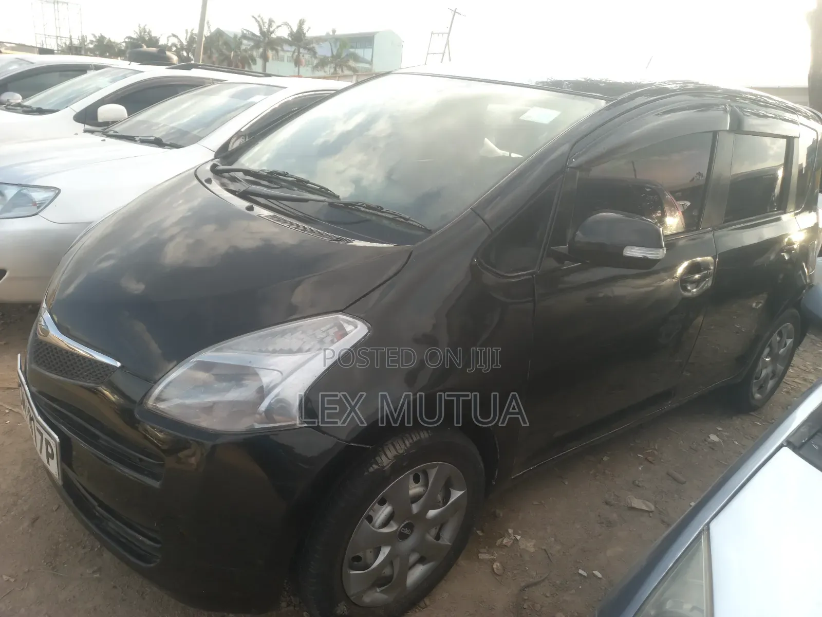 Toyota Ractis 2009 Maroon