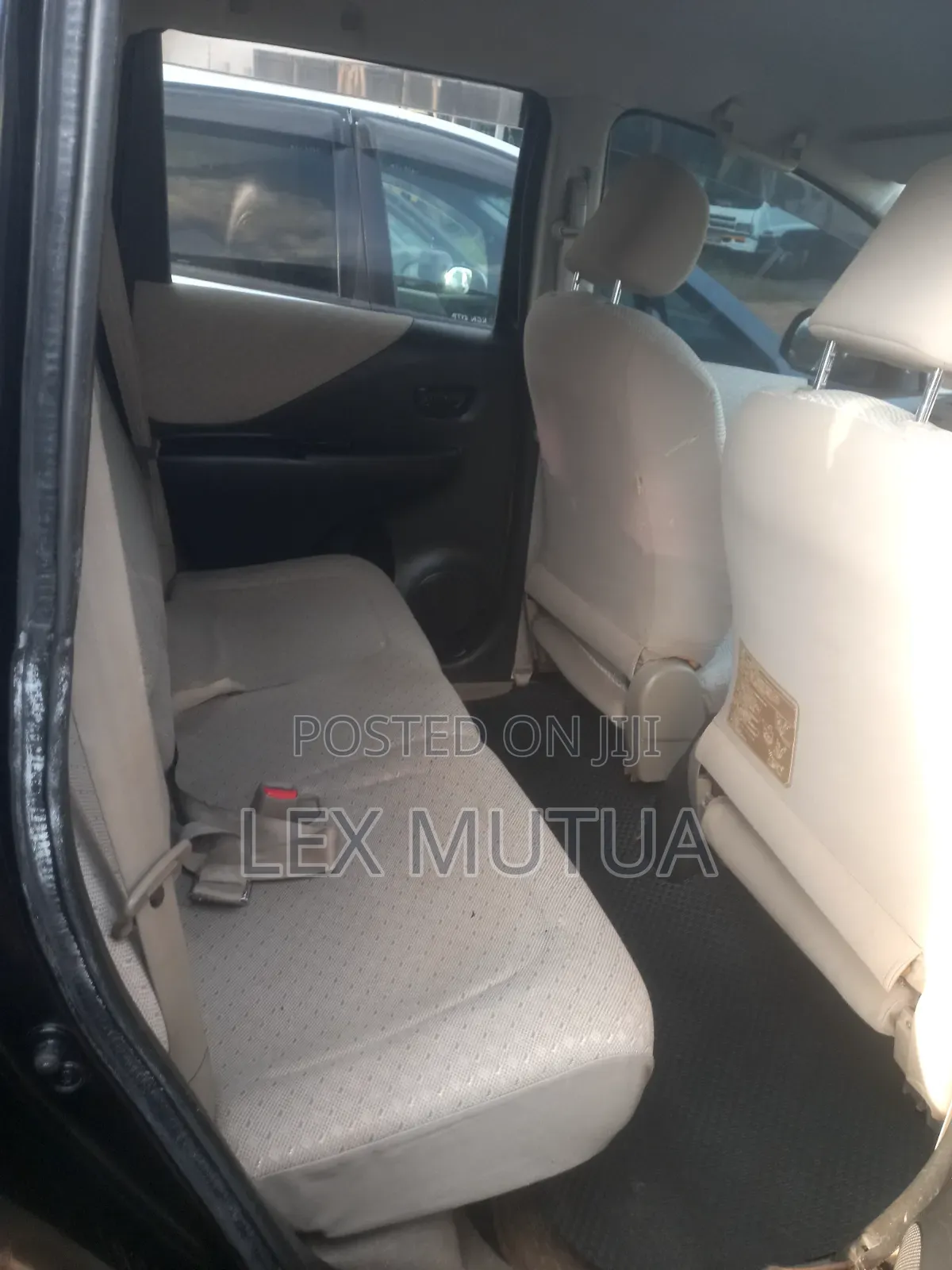 Toyota Ractis 2009 Maroon