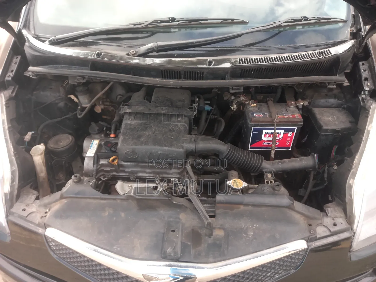 Toyota Ractis 2009 Maroon