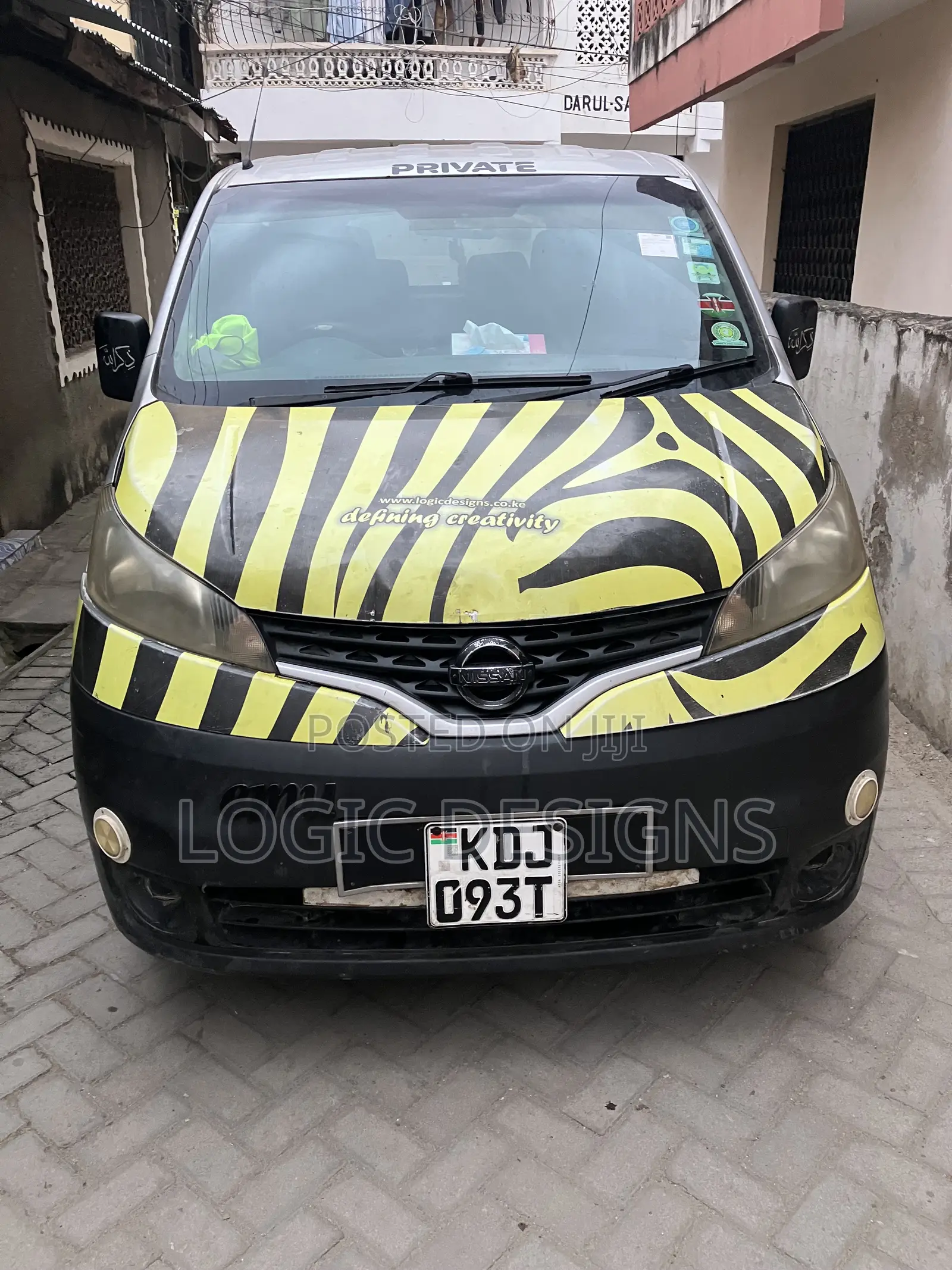 Mitsubishi Delica 2014 Silver