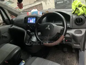 Mitsubishi Delica 2014 Silver