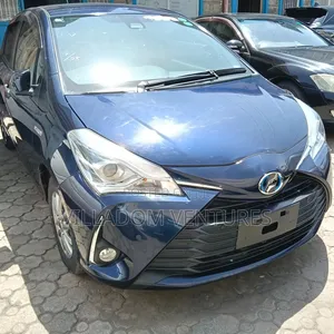 Toyota Vitz 2019 Blue
