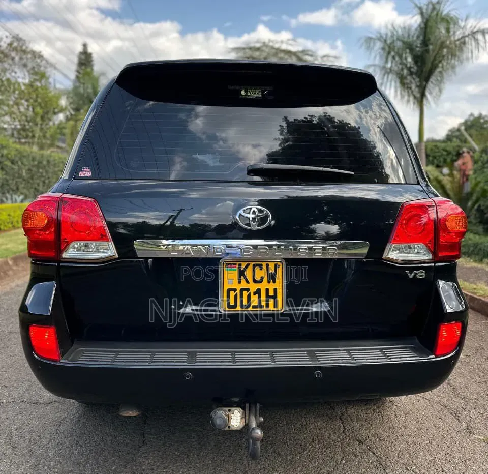 Toyota Land Cruiser 4.5 V8 DSL 2012 Black