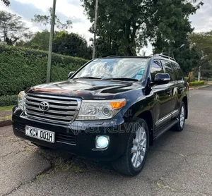 Toyota Land Cruiser 4.5 V8 DSL 2012 Black