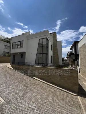 5bdrm House in Muthangari for sale