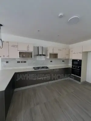5bdrm House in Muthangari for sale