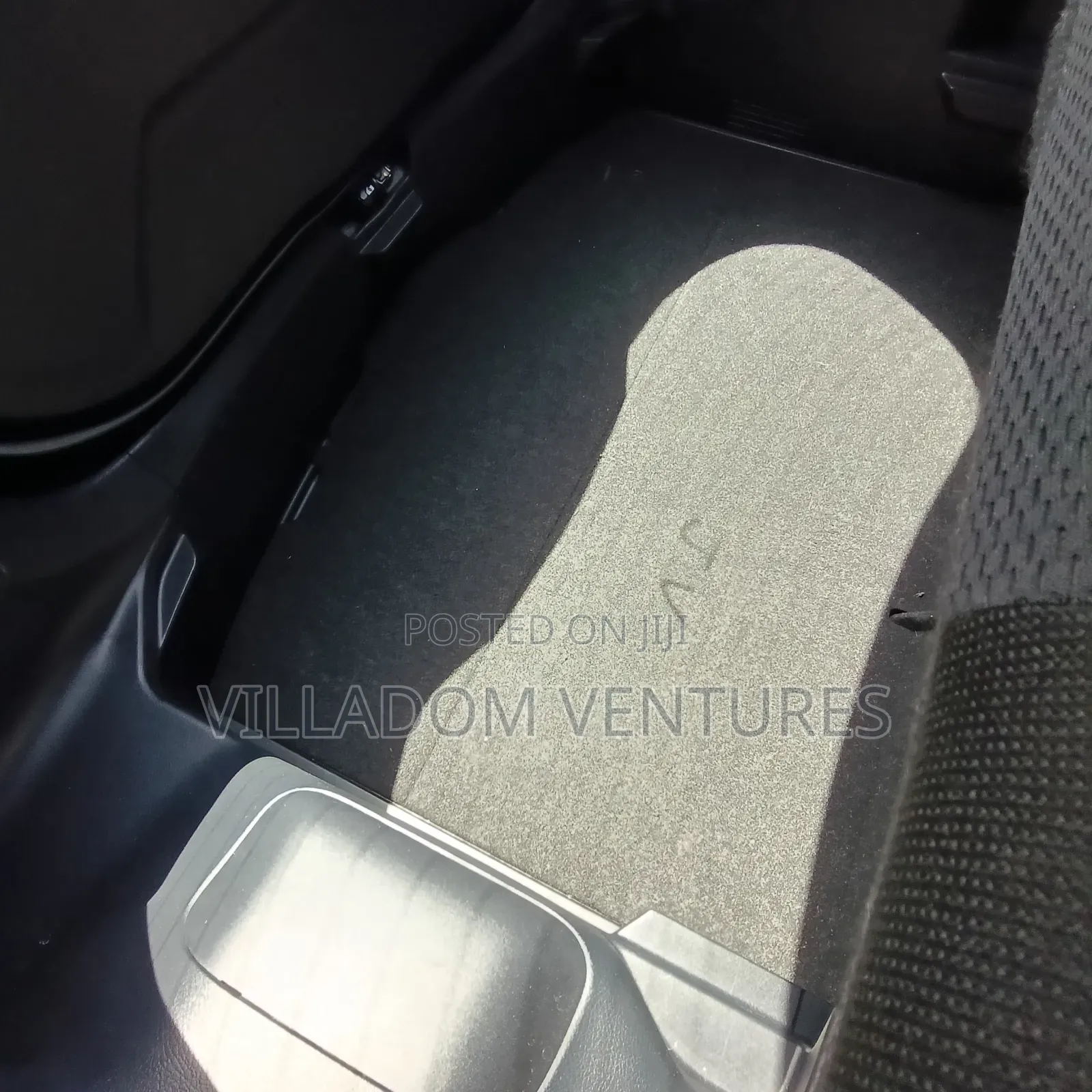 Toyota Vitz 2019 Blue