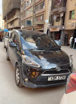 Toyota Sienta 2016 Black