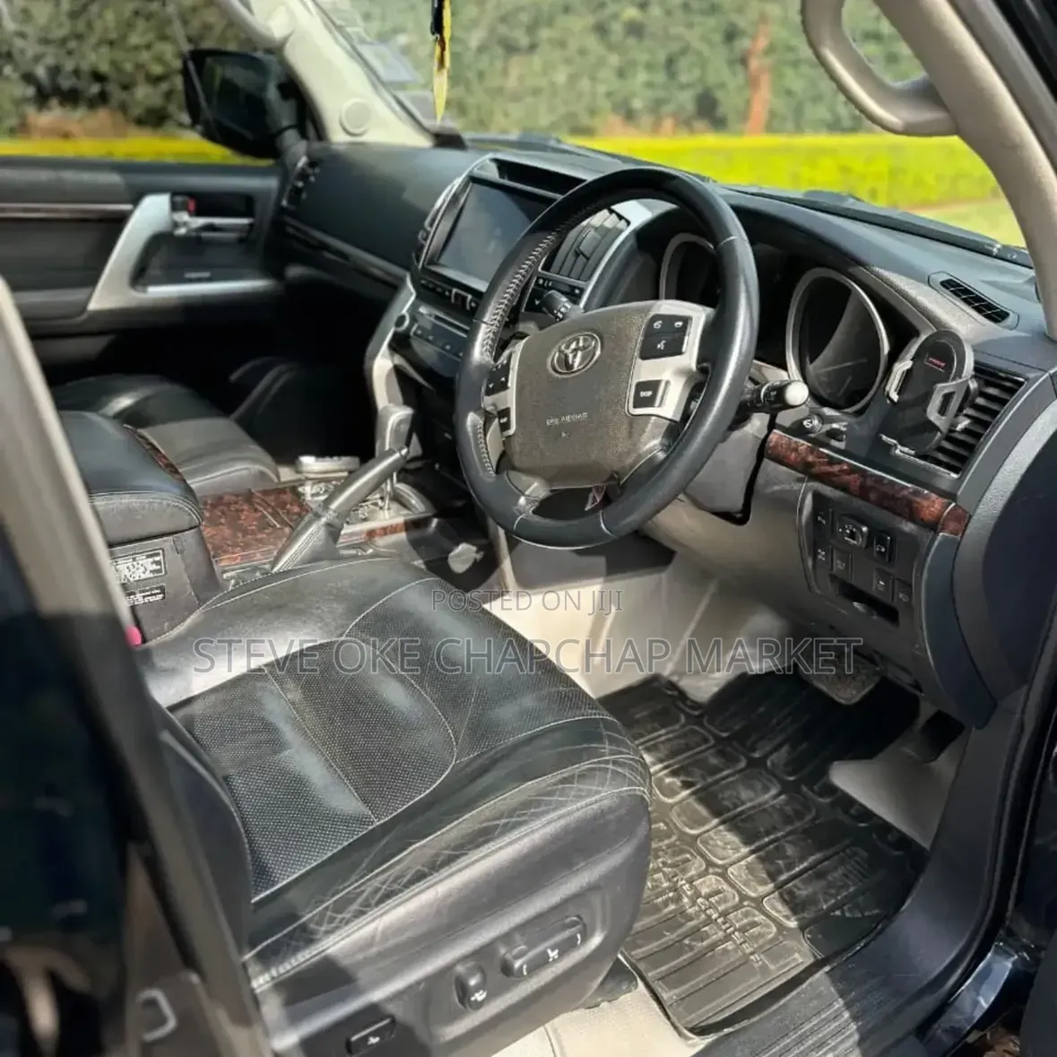 Toyota Land Cruiser 2012 Off white